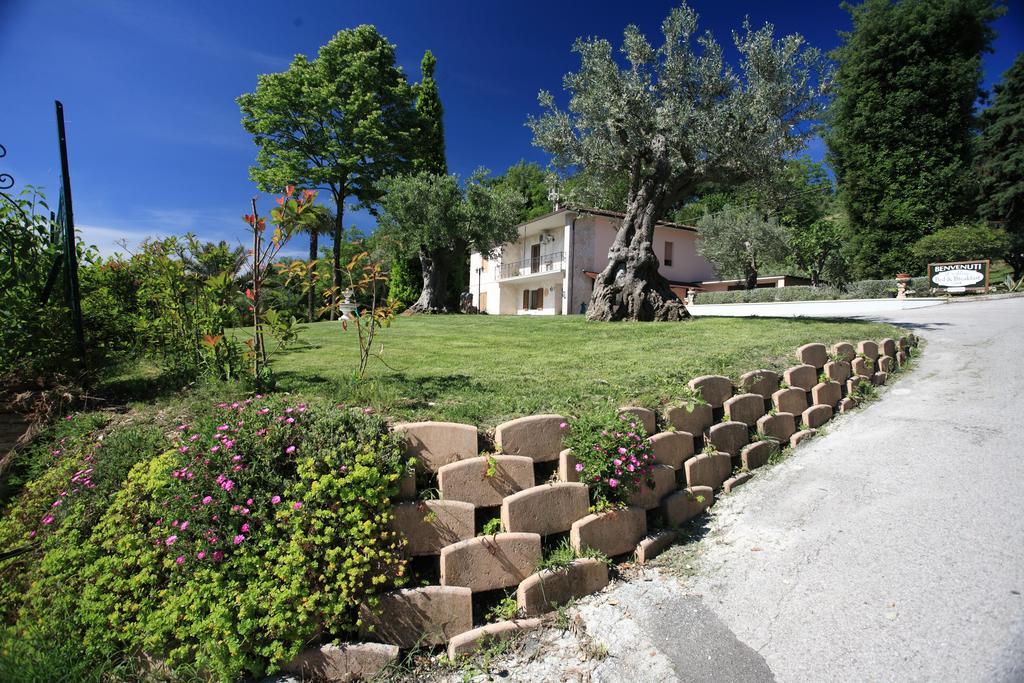 Il Villino Agriturismo B&B Belforte del Chienti Eksteriør billede