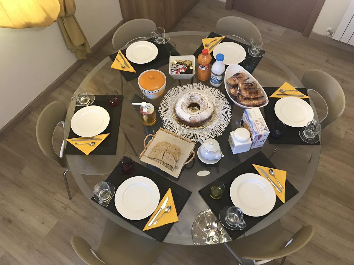 Il Villino Agriturismo B&B Belforte del Chienti Eksteriør billede