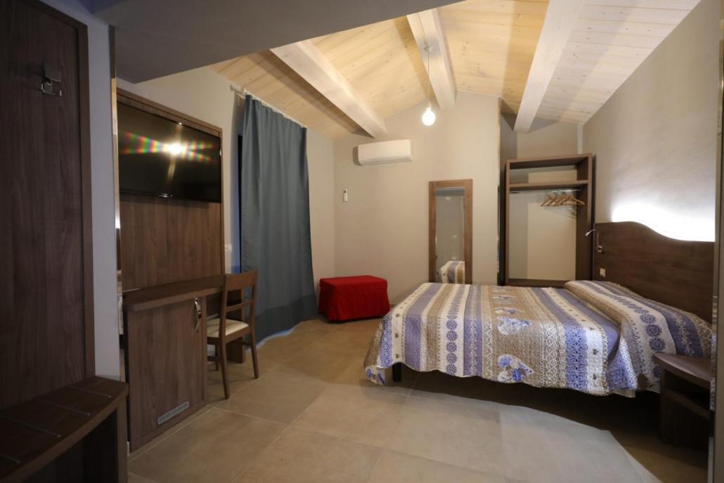 Il Villino Agriturismo B&B Belforte del Chienti Eksteriør billede